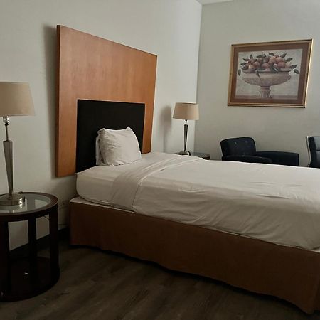 Kings Inn By Oyo Calumet Park I-57 Екстер'єр фото